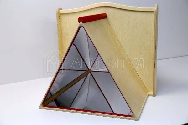 Панель для игровых зон “Зеркальная пирамида”
